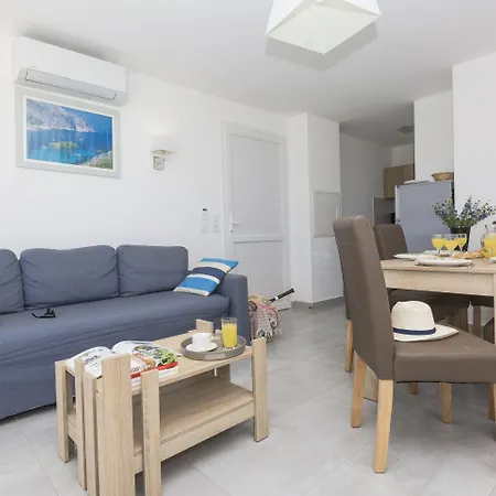 アパートホテル Odalys Acqua Linda ポッジョ・メッザナ