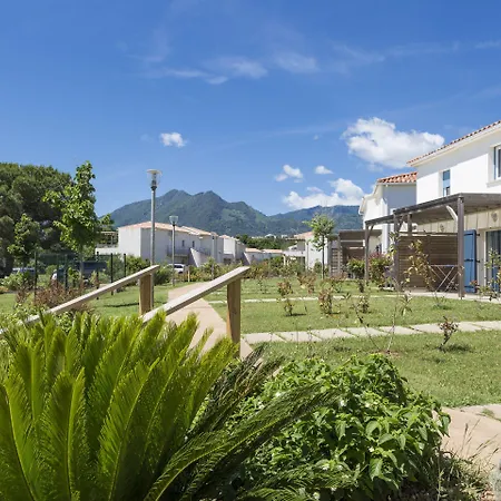 Aparthotel Odalys Acqua Linda 3*